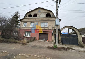 Дом 419м², 2-этажный, участок 6 сот.  