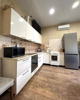 Дом 160м², 2-этажный, участок 7 сот.  