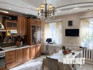 Дом 260м², 2-этажный, участок 9 сот.  