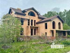 Дом 1200м², 3-этажный, участок 14 сот.  