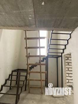 Коттедж 180м², 2-этажный, участок 8 сот.  