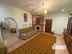Дом 261м², 2-этажный, участок 15 сот.  