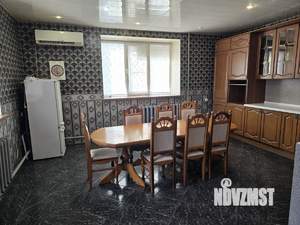 Коттедж 356м², 2-этажный, участок 5 сот.  