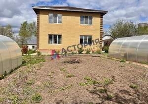 Дом 220м², 2-этажный, участок 10 сот.  