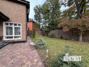 Дом 301м², 2-этажный, участок 10 сот.  