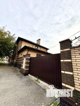 Дом 297м², 2-этажный, участок 8 сот.  