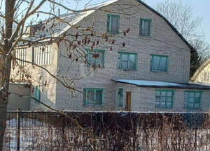 Дом 225м², 2-этажный, участок 30 сот.  