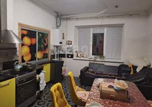 Дом 235м&sup2;, 2-этажный, участок 7 сот.  