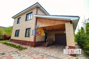 Дом 252м&sup2;, 2-этажный, участок 10 сот.  