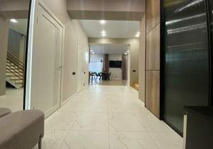 Дом 220м², 2-этажный, участок 12 сот.  