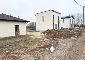 Дом 100м², 2-этажный, участок 6 сот.  