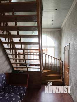 Дом 328м², 2-этажный, участок 6 сот.  