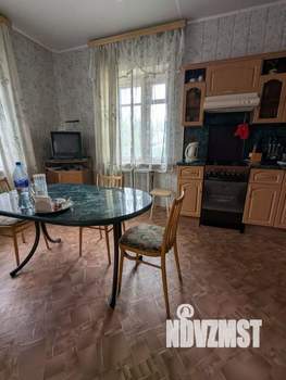 Дом 280м², 3-этажный, участок 15 сот.  
