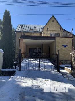 Дом 265м², 2-этажный, участок 15 сот.  