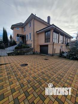 Коттедж 358м&sup2;, 2-этажный, участок 14 сот.  