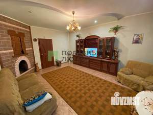 Дом 261м², 2-этажный, участок 15 сот.  