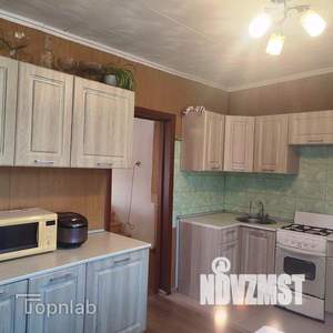 Дом 120м&sup2;, 2-этажный, участок 6 сот.  