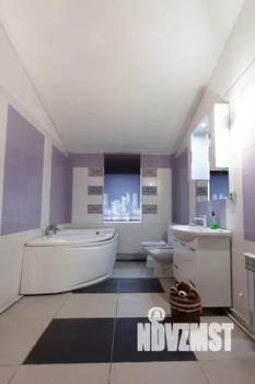 Дом 240м&sup2;, 2-этажный, участок 13 сот.  