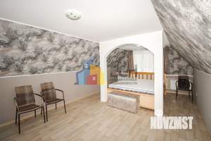 Коттедж 217м², 2-этажный, участок 11 сот.  