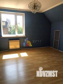 Дом 290м², 2-этажный, участок 15 сот.  