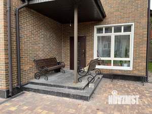 Дом 301м², 2-этажный, участок 10 сот.  