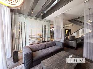 Таунхаус 225м², 3-этажный, участок 6 сот.  