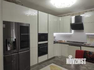 Дом 200м², 2-этажный, участок 13 сот.  