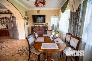 Дом 501м², 3-этажный, участок 13 сот.  