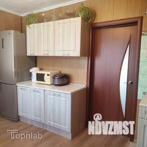 Дом 120м&sup2;, 2-этажный, участок 6 сот.  