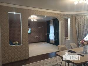 Коттедж 263м², 2-этажный, участок 15 сот.  