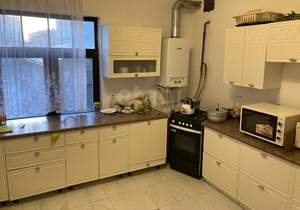 Дом 217м&sup2;, 2-этажный, участок 6 сот.  