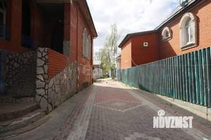 Дом 277м², 2-этажный, участок 14 сот.  
