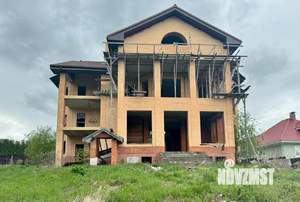 Дом 1200м², 3-этажный, участок 14 сот.  