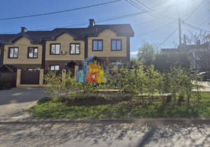 Дом 180м², 3-этажный, участок 1 сот.  