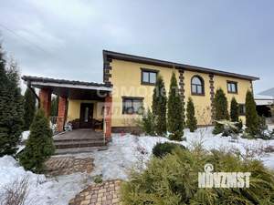 Дом 470м&sup2;, 2-этажный, участок 30 сот.  