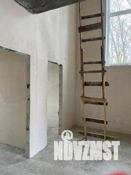 Коттедж 180м², 2-этажный, участок 8 сот.  