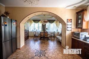 Дом 501м², 3-этажный, участок 13 сот.  