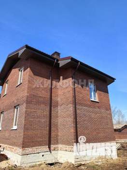 Коттедж 100м², 2-этажный, участок 6 сот.  