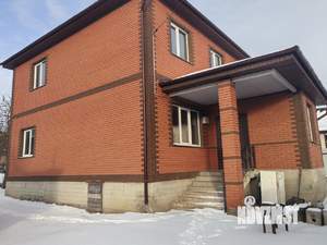 Коттедж 170м², 2-этажный, участок 10 сот.  