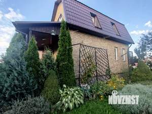 Коттедж 250м², 2-этажный, участок 10 сот.  