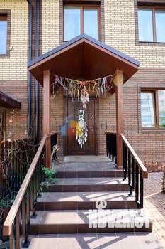 Таунхаус 180м², 3-этажный, участок 1 сот.  