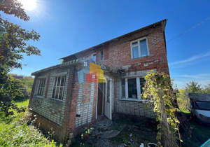 Дом 180м², 2-этажный, участок 25 сот.  