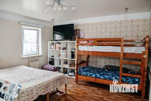 Дом 209м², 2-этажный, участок 6 сот.  