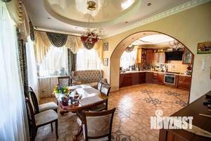 Дом 501м², 3-этажный, участок 13 сот.  