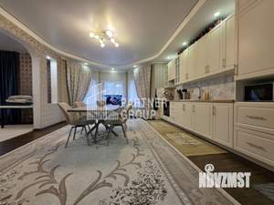 Дом 263м&sup2;, 2-этажный, участок 15 сот.  