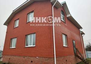 Дом 219м², 3-этажный, участок 15 сот.  