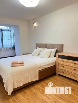 2-к квартира, посуточно, 45м2, 1/1 этаж