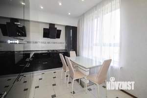 3-к квартира, на длительный срок, 99м2, 3/9 этаж