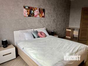 2-к квартира, посуточно, 50м2, 7/24 этаж