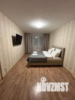 1-к квартира, посуточно, 39м2, 2/6 этаж